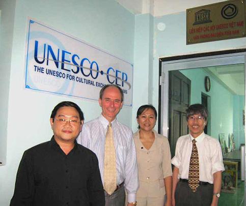 Slide 8 - Vietnam Unesco.jpg - 27 June 2009Representatives of UNESCO and the Global Country of World Peace coordinated the public lecture on Transcendental Meditation.
